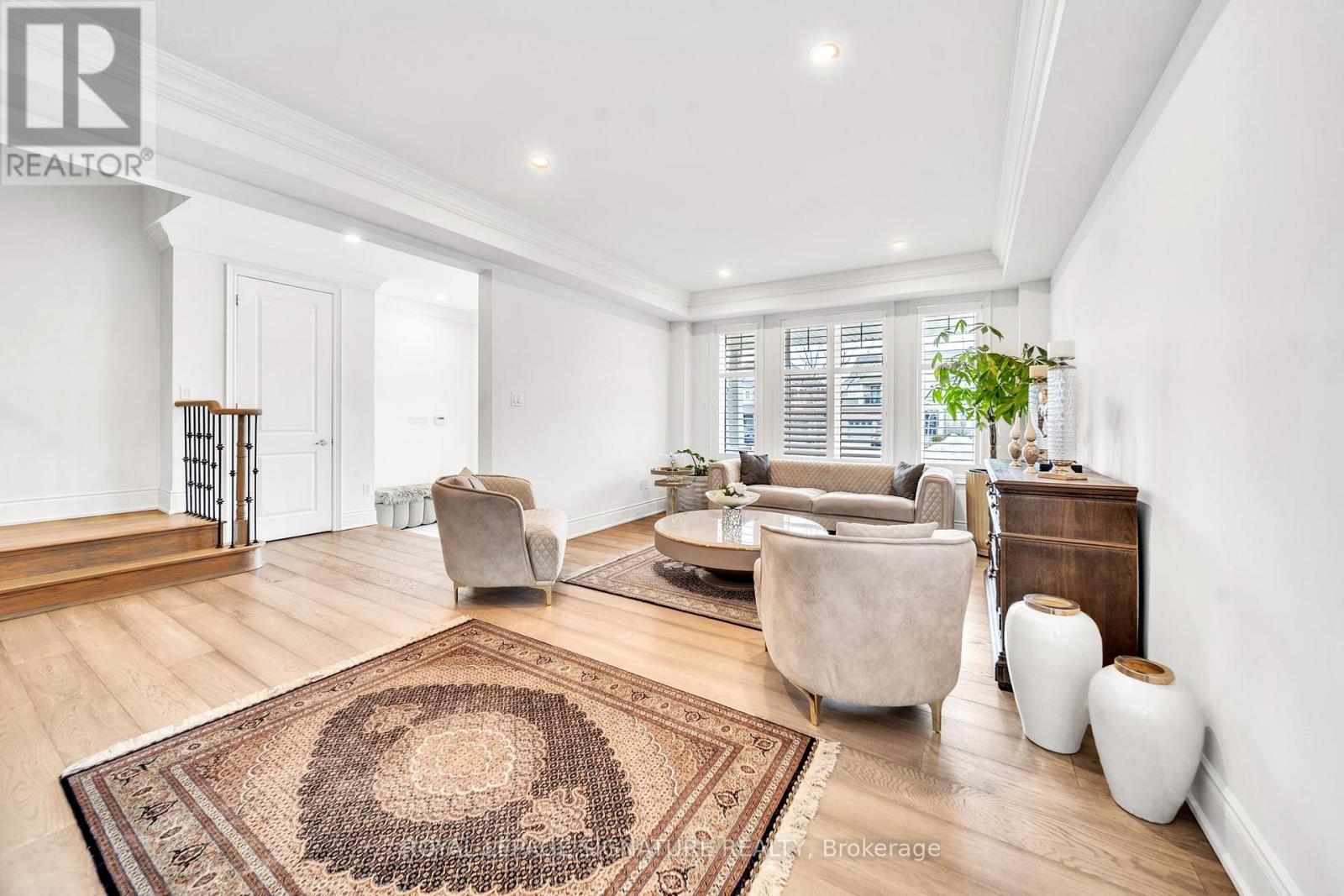 17 Roderick Court, Richmond Hill, Ontario  L4E 0B4 - Photo 10 - N13006456