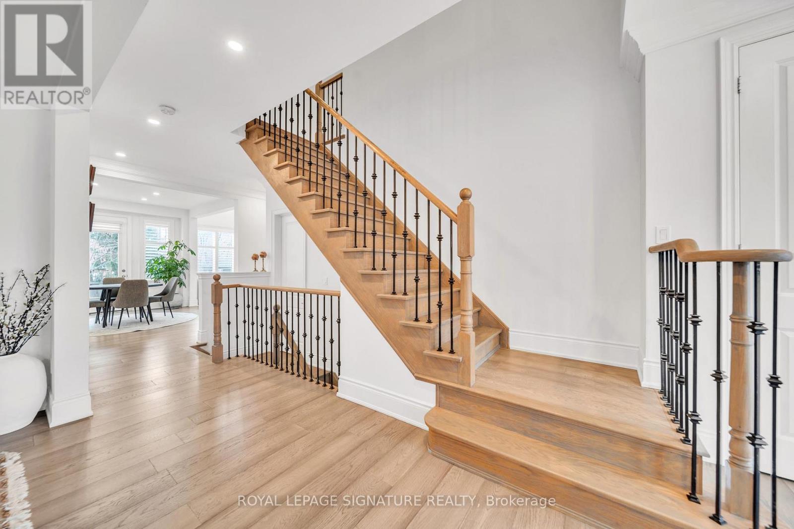 17 Roderick Court, Richmond Hill, Ontario  L4E 0B4 - Photo 11 - N13006456