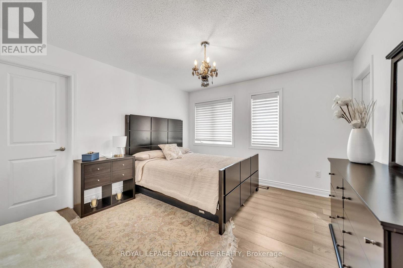 17 Roderick Court, Richmond Hill, Ontario  L4E 0B4 - Photo 39 - N13006456