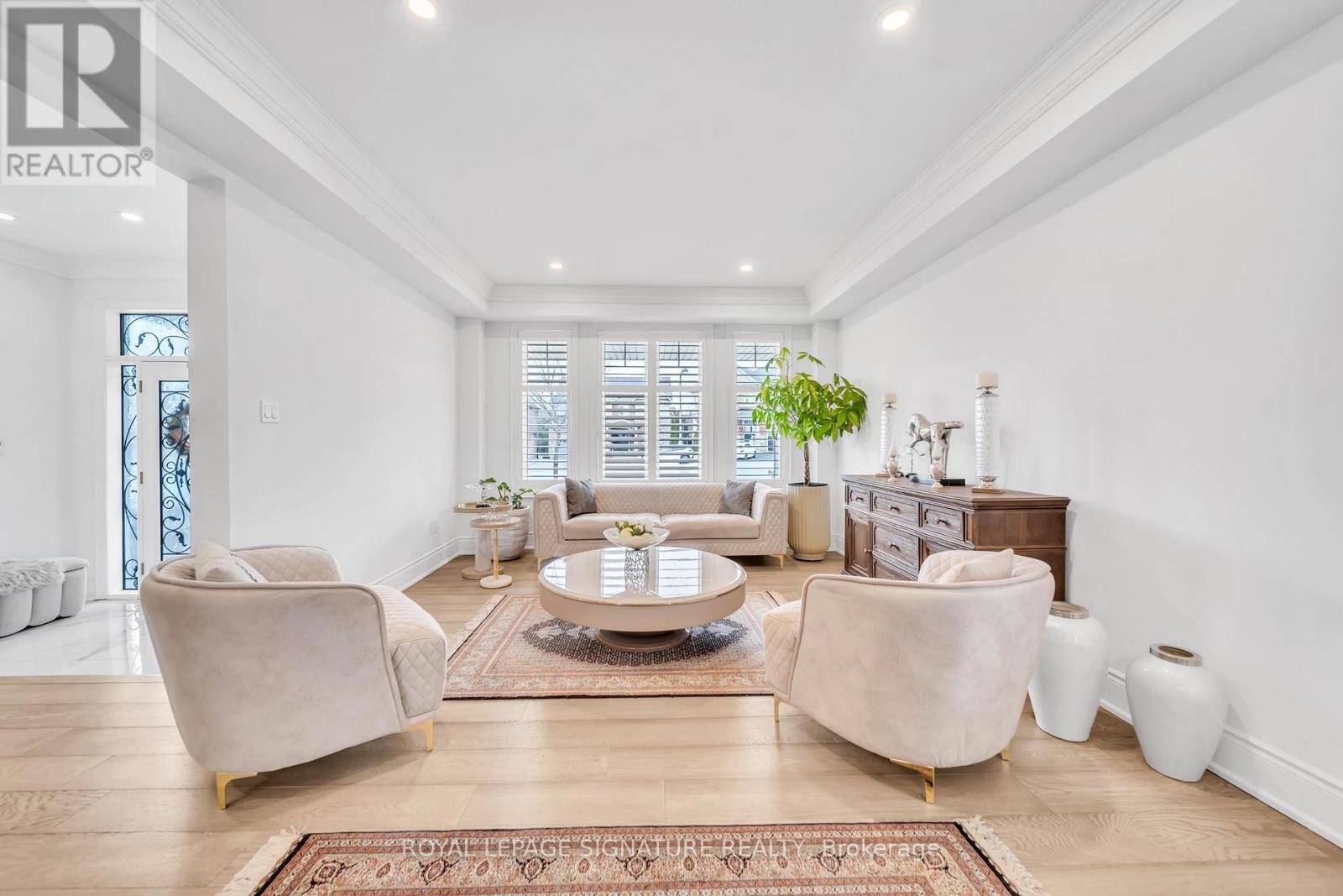 17 Roderick Court, Richmond Hill, Ontario  L4E 0B4 - Photo 6 - N13006456