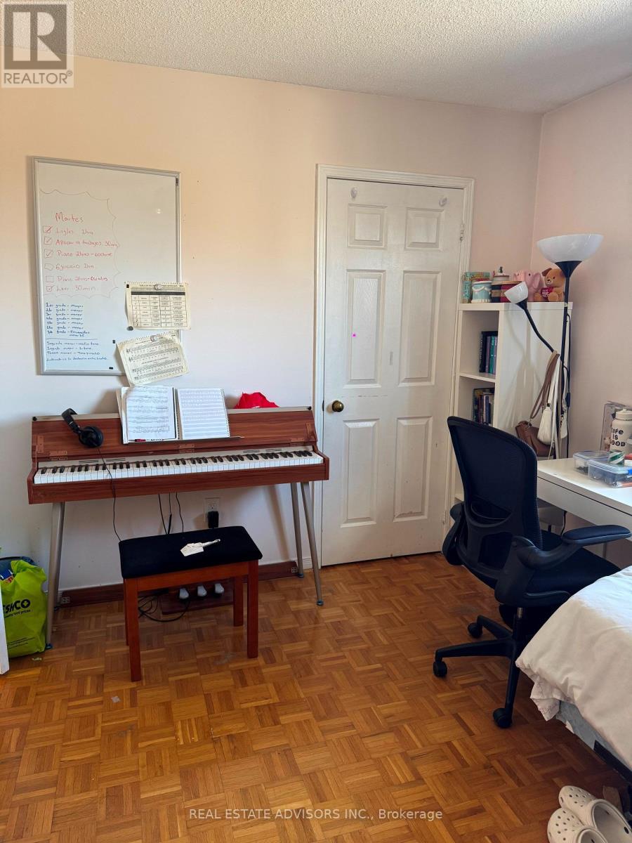 103 Belmont Crescent, Vaughan, Ontario  L6A 1L7 - Photo 2 - N13006480