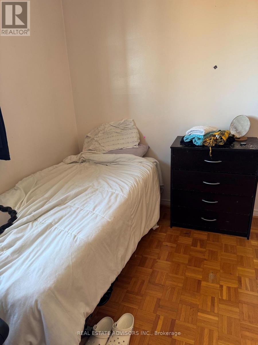 103 Belmont Crescent, Vaughan, Ontario  L6A 1L7 - Photo 3 - N13006480