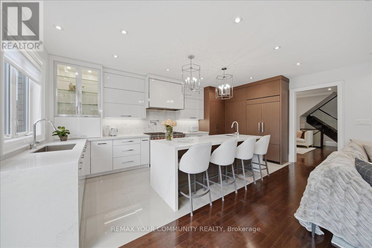 42 Sandy Point Drive, Richmond Hill, Ontario  L4S 2W7 - Photo 13 - N13006556