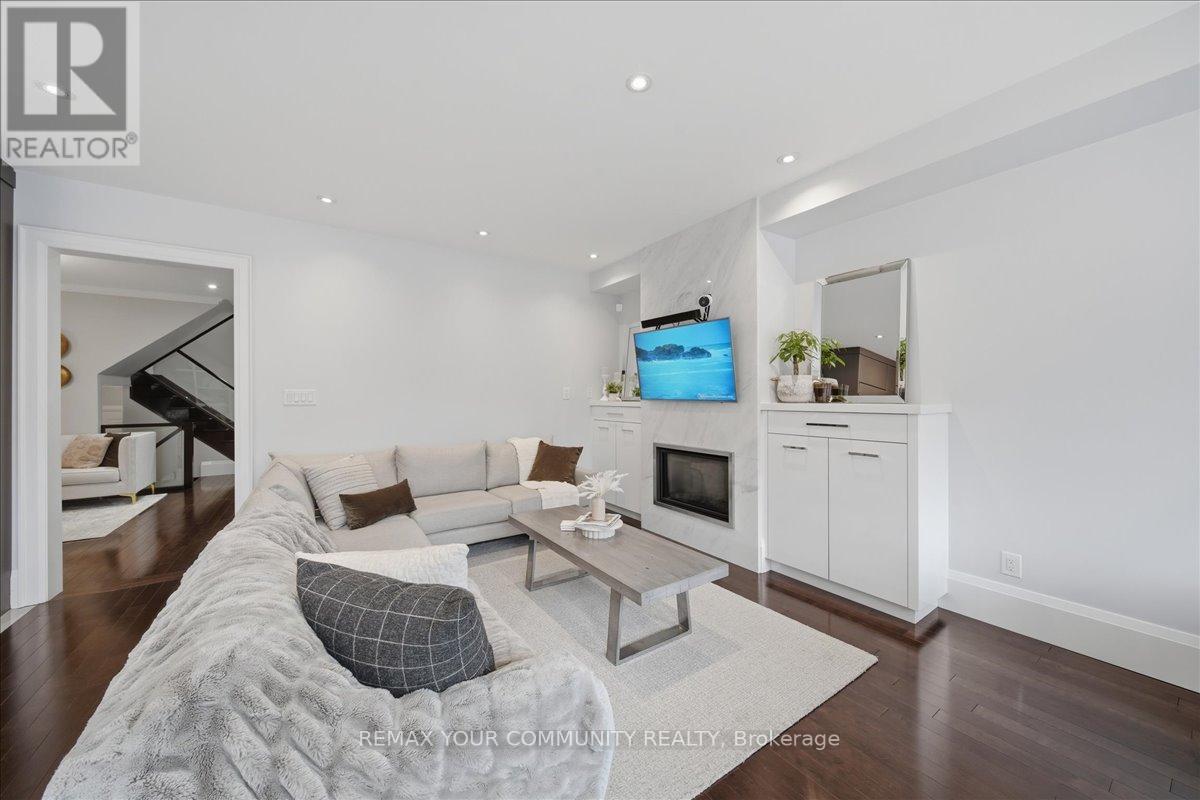 42 Sandy Point Drive, Richmond Hill, Ontario  L4S 2W7 - Photo 15 - N13006556