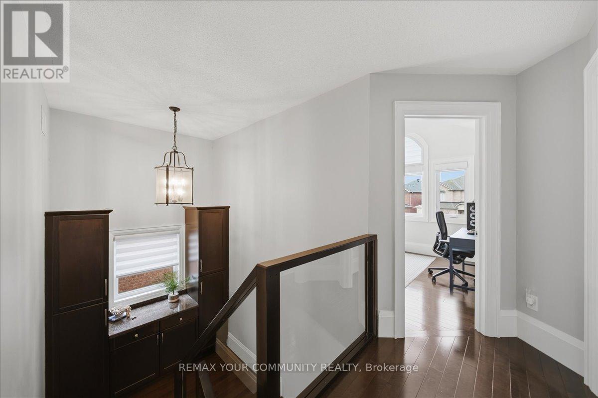 42 Sandy Point Drive, Richmond Hill, Ontario  L4S 2W7 - Photo 18 - N13006556