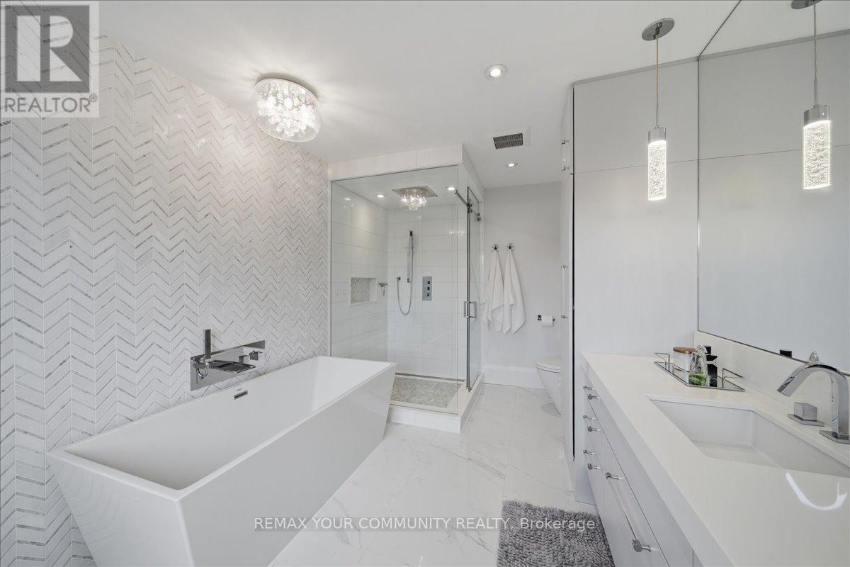 42 Sandy Point Drive, Richmond Hill, Ontario  L4S 2W7 - Photo 22 - N13006556