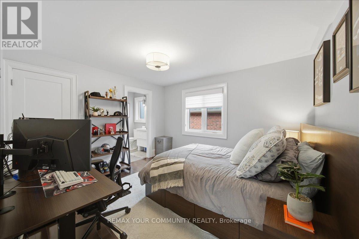 42 Sandy Point Drive, Richmond Hill, Ontario  L4S 2W7 - Photo 27 - N13006556