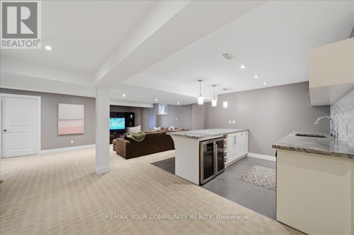 42 Sandy Point Drive, Richmond Hill, Ontario  L4S 2W7 - Photo 32 - N13006556