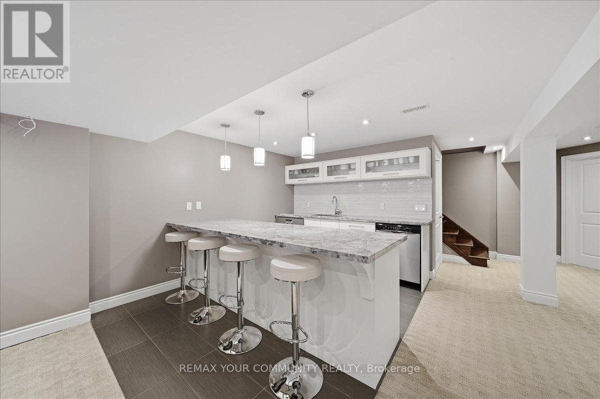 42 Sandy Point Drive, Richmond Hill, Ontario  L4S 2W7 - Photo 36 - N13006556