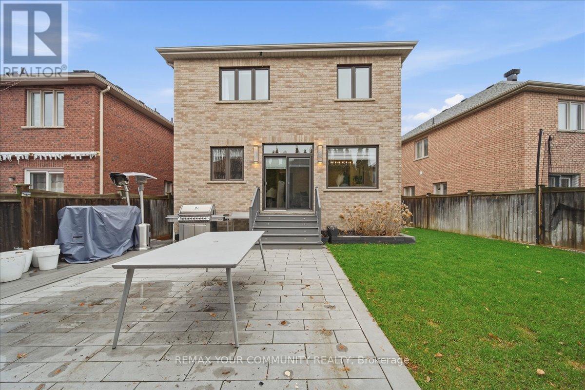 42 Sandy Point Drive, Richmond Hill, Ontario  L4S 2W7 - Photo 39 - N13006556