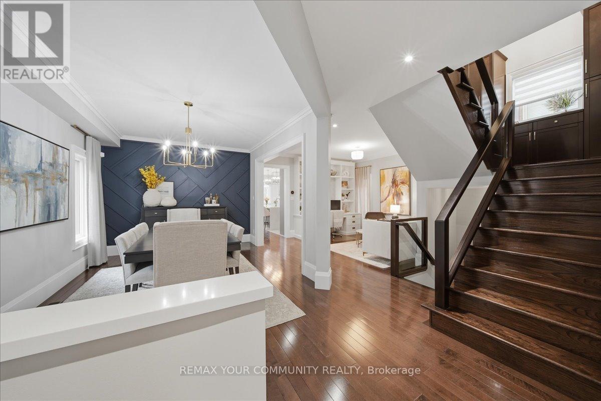 42 Sandy Point Drive, Richmond Hill, Ontario  L4S 2W7 - Photo 4 - N13006556