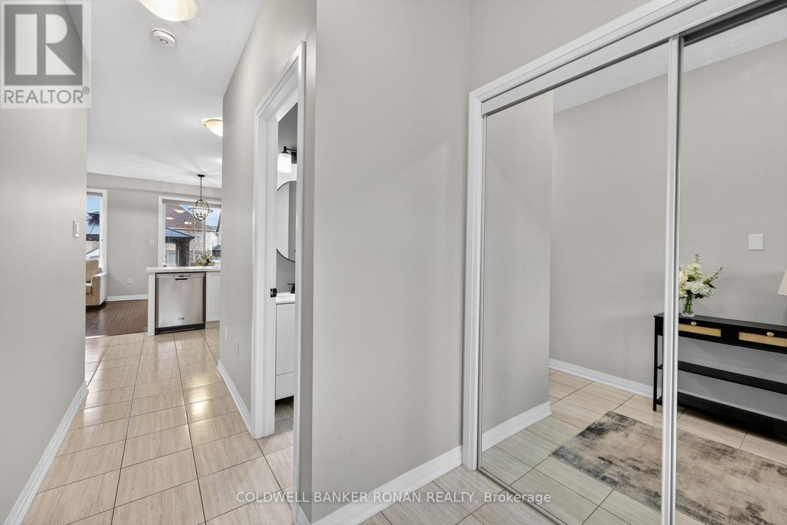 37 Donnan Drive, New Tecumseth, Ontario  L0G 1W0 - Photo 4 - N13006640