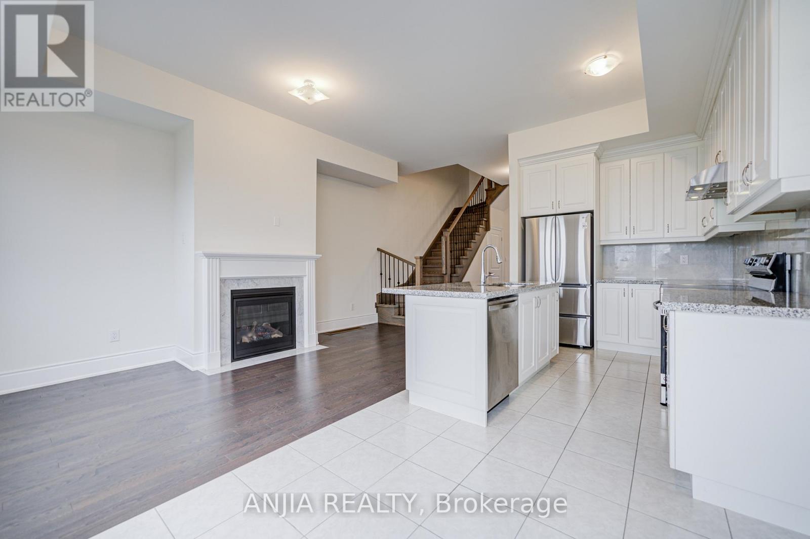 329 Swan Park Road, Markham, Ontario  L6E 0H5 - Photo 21 - N13006694