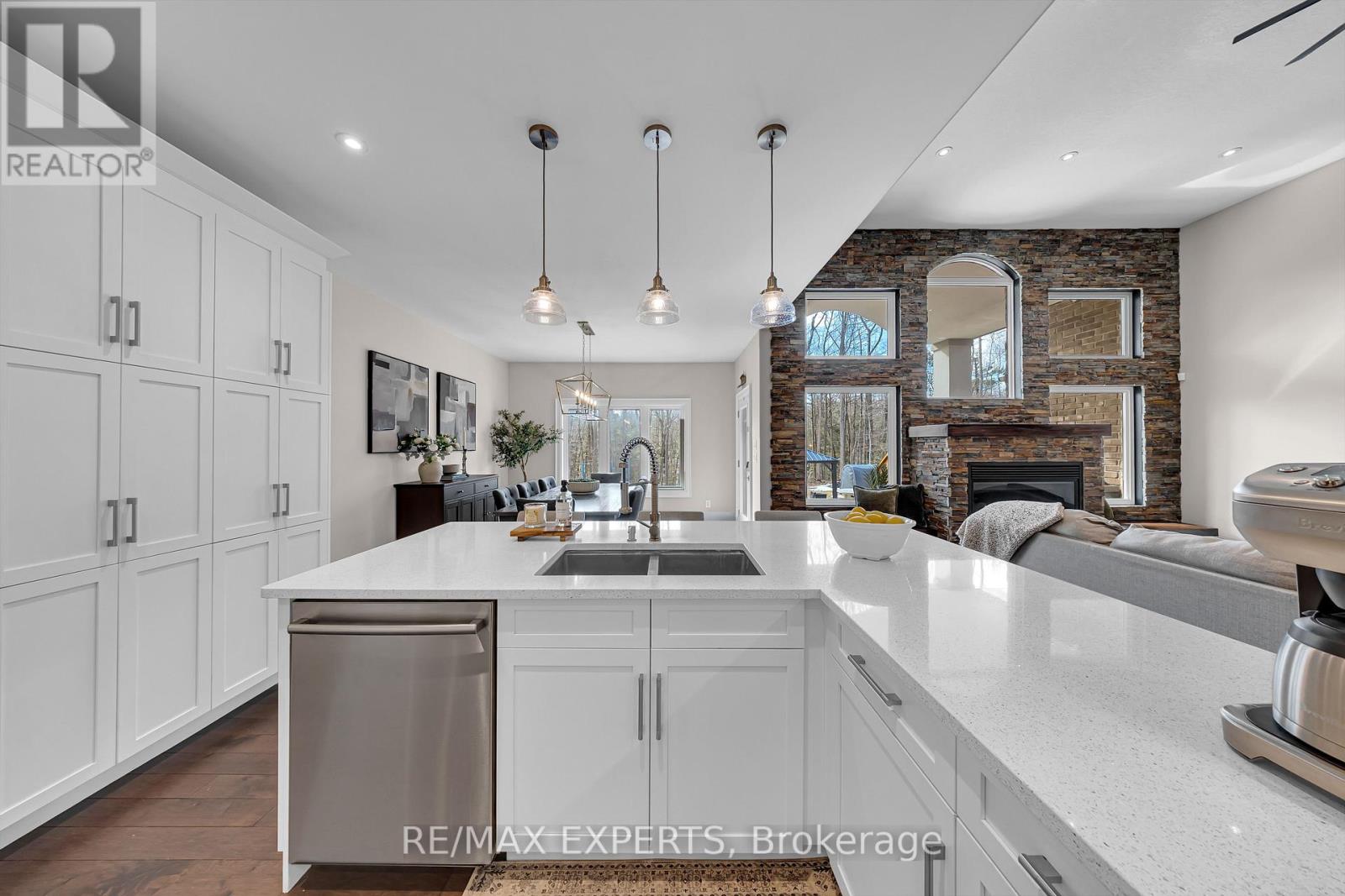 1215 Seadon Road, Springwater, Ontario  L9X 1V5 - Photo 15 - S13006420