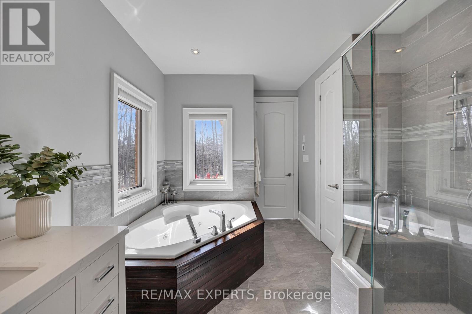 1215 Seadon Road, Springwater, Ontario  L9X 1V5 - Photo 21 - S13006420