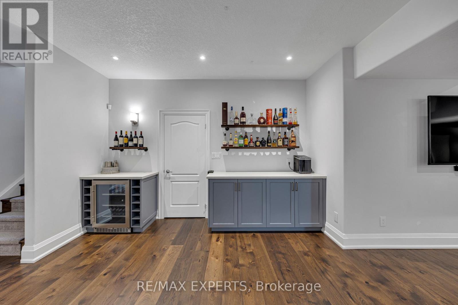 1215 Seadon Road, Springwater, Ontario  L9X 1V5 - Photo 30 - S13006420