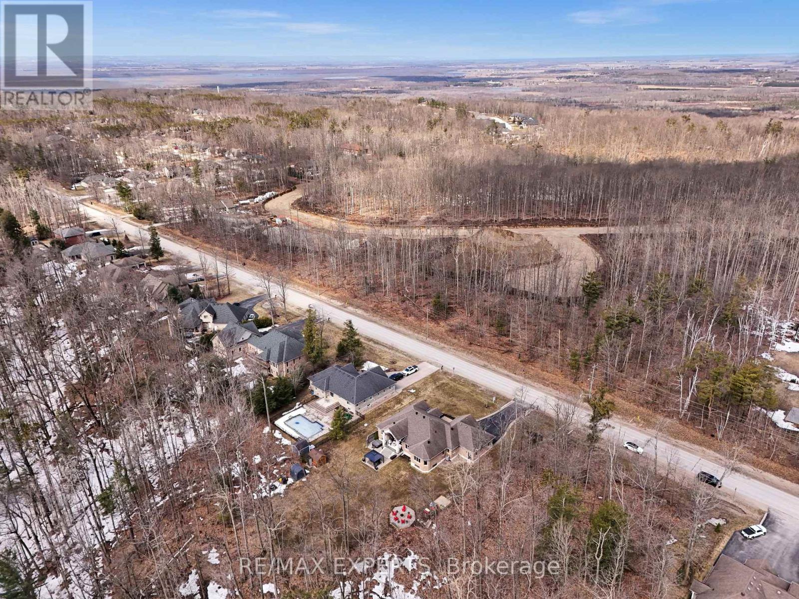 1215 Seadon Road, Springwater, Ontario  L9X 1V5 - Photo 41 - S13006420