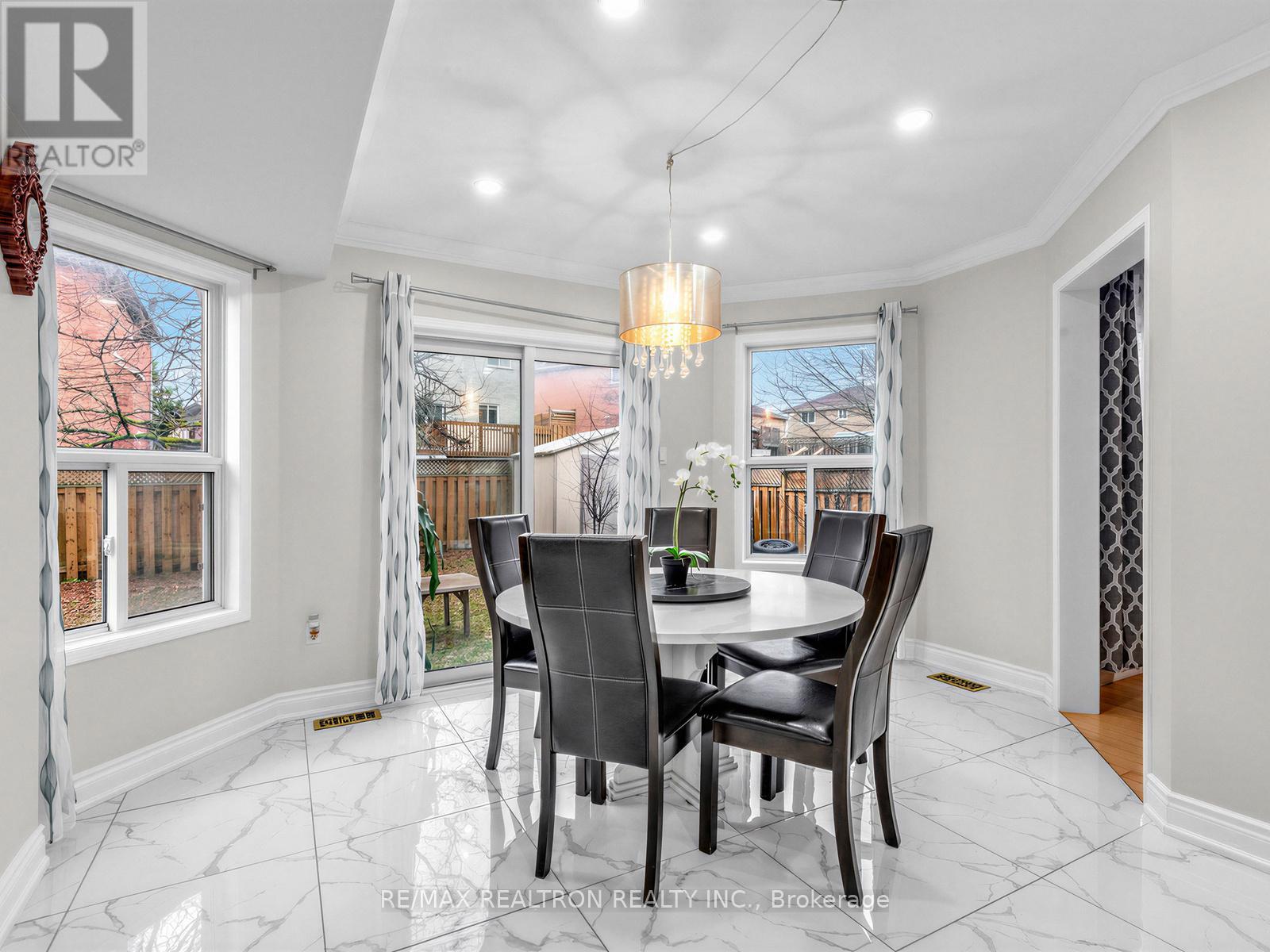 52 Loon Avenue, Barrie, Ontario  L4N 8W6 - Photo 7 - S13006564