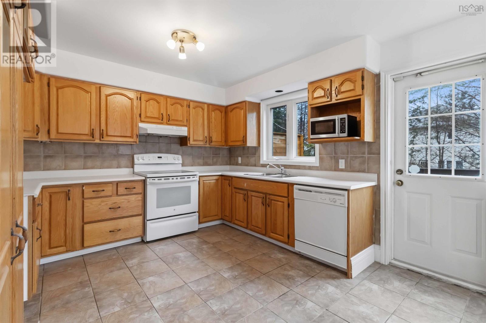 34 Wembley Place, Clayton Park, Nova Scotia  B3S 1E6 - Photo 16 - 202607617