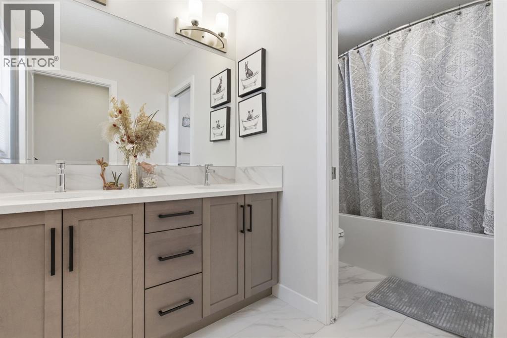 3 Sundown Crescent, Cochrane, Alberta  T4C 2T2 - Photo 30 - A2301482