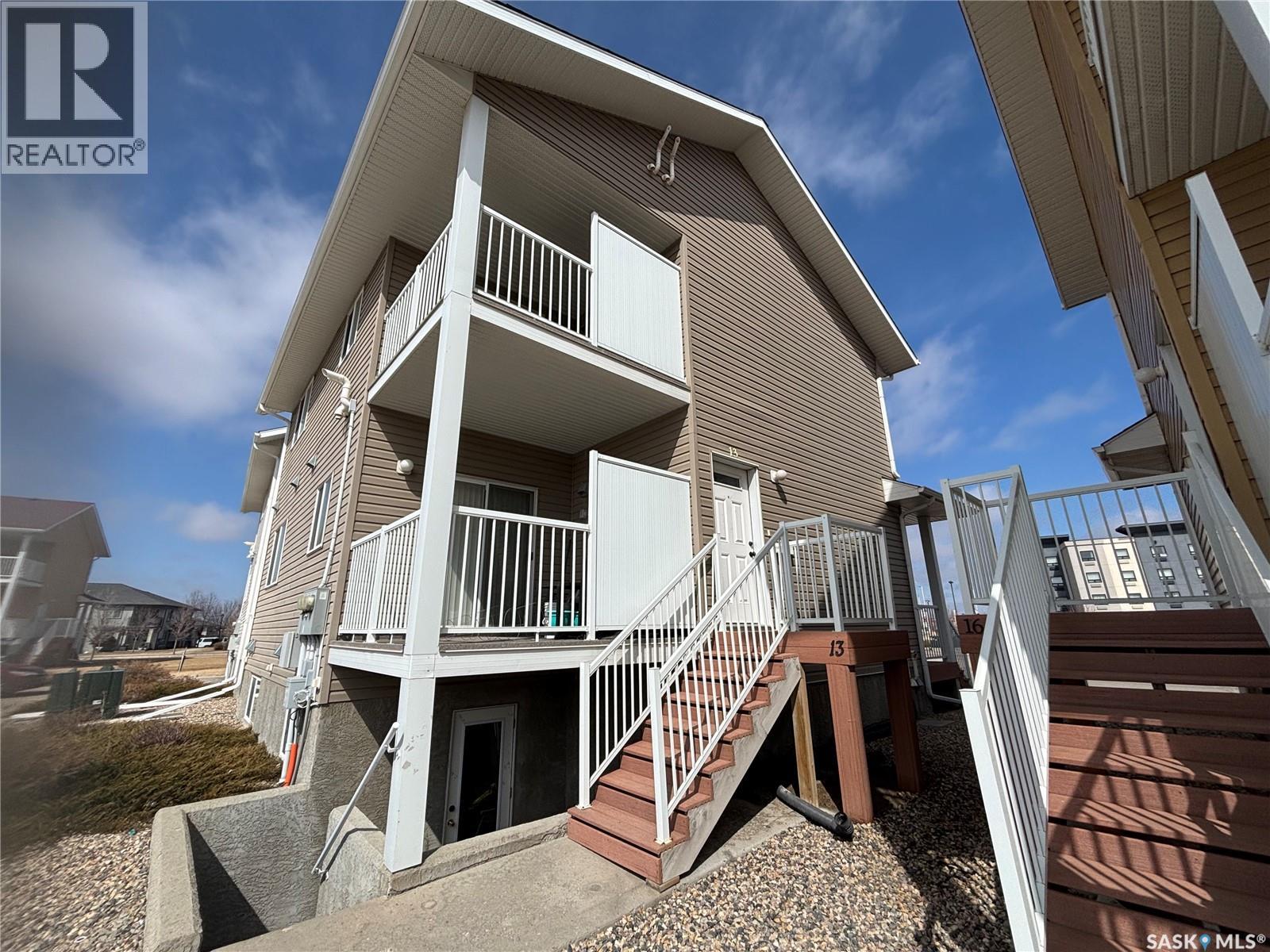 13 5004 James Hill Road, Regina, Saskatchewan  S4W 0E8 - Photo 2 - SK033069