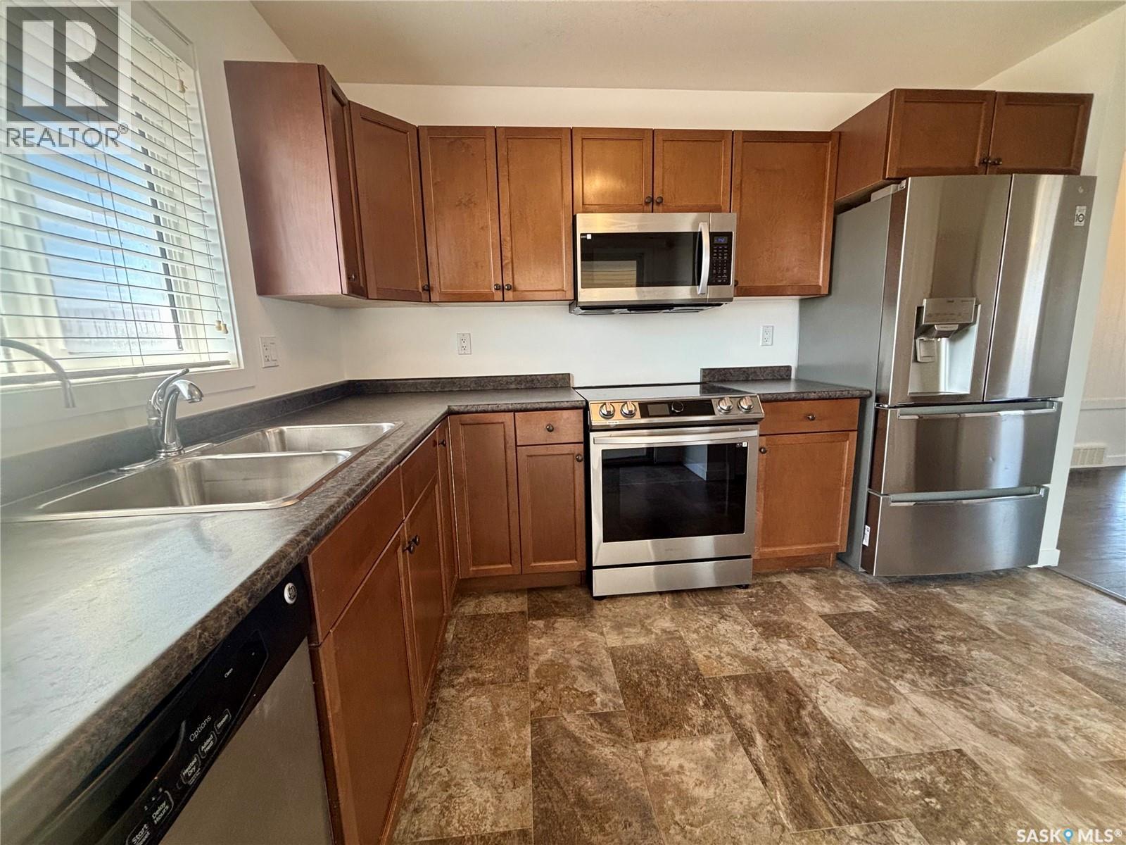 13 5004 James Hill Road, Regina, Saskatchewan  S4W 0E8 - Photo 6 - SK033069