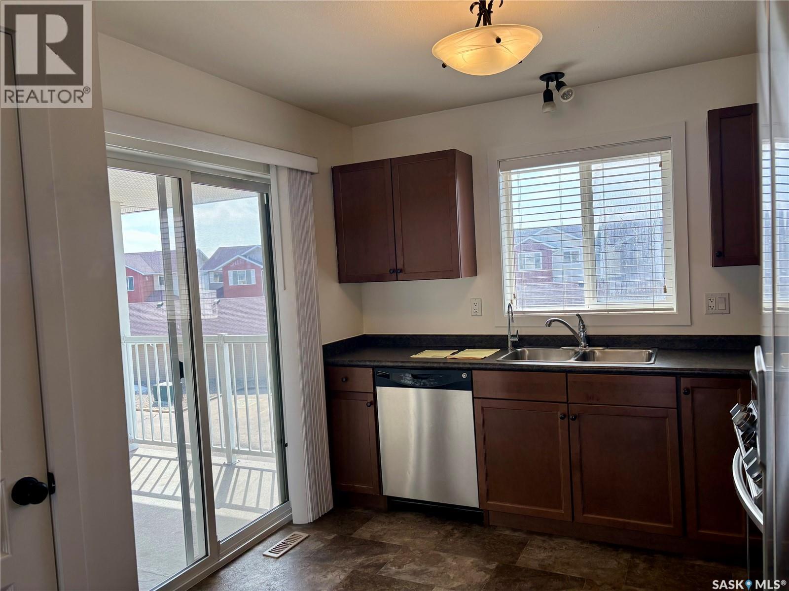 13 5004 James Hill Road, Regina, Saskatchewan  S4W 0E8 - Photo 7 - SK033069