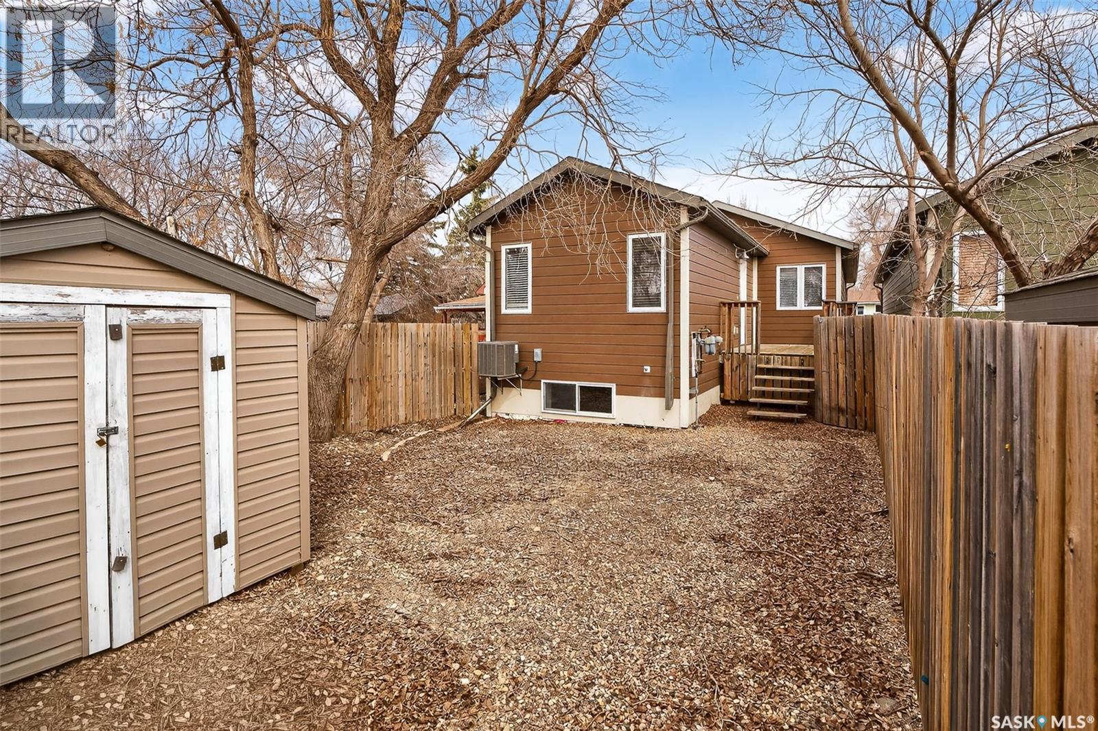 915 Athabasca Street E, Moose Jaw, Saskatchewan  S6H 0M8 - Photo 33 - SK033060