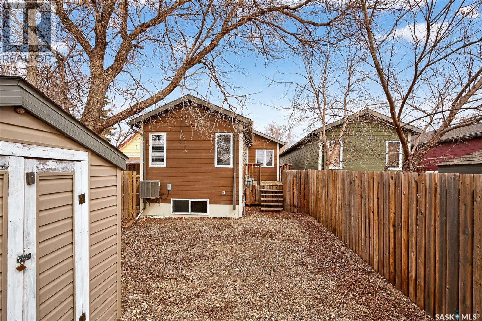 915 Athabasca Street E, Moose Jaw, Saskatchewan  S6H 0M8 - Photo 34 - SK033060