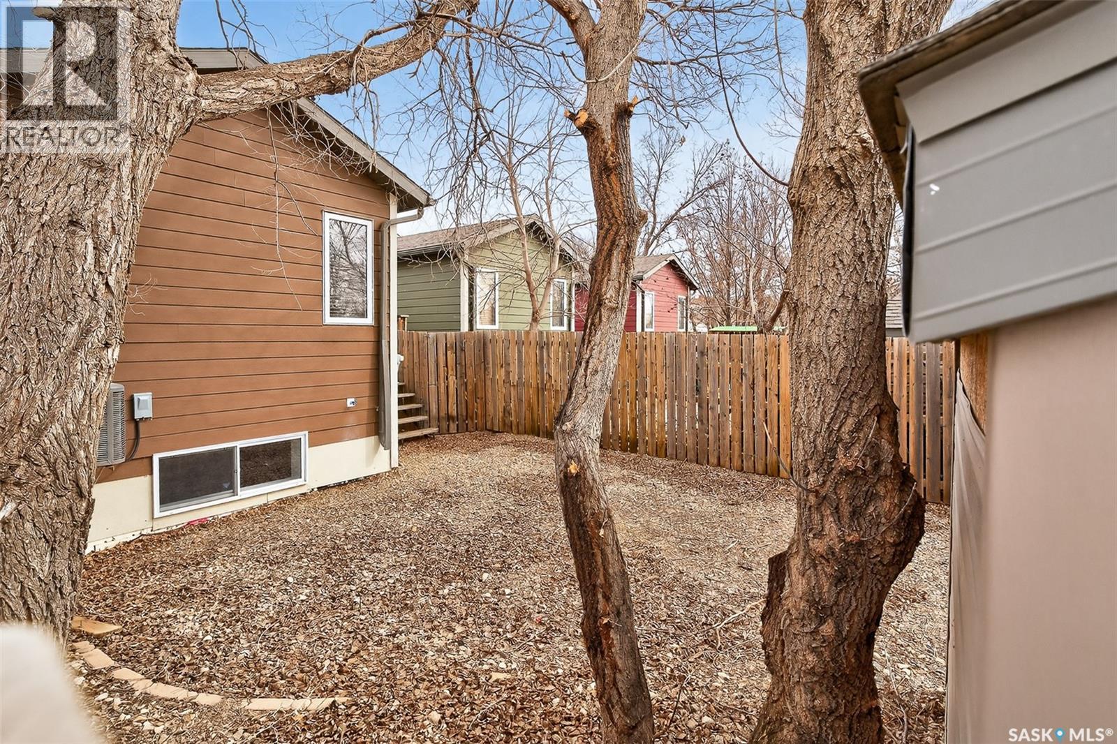 915 Athabasca Street E, Moose Jaw, Saskatchewan  S6H 0M8 - Photo 35 - SK033060