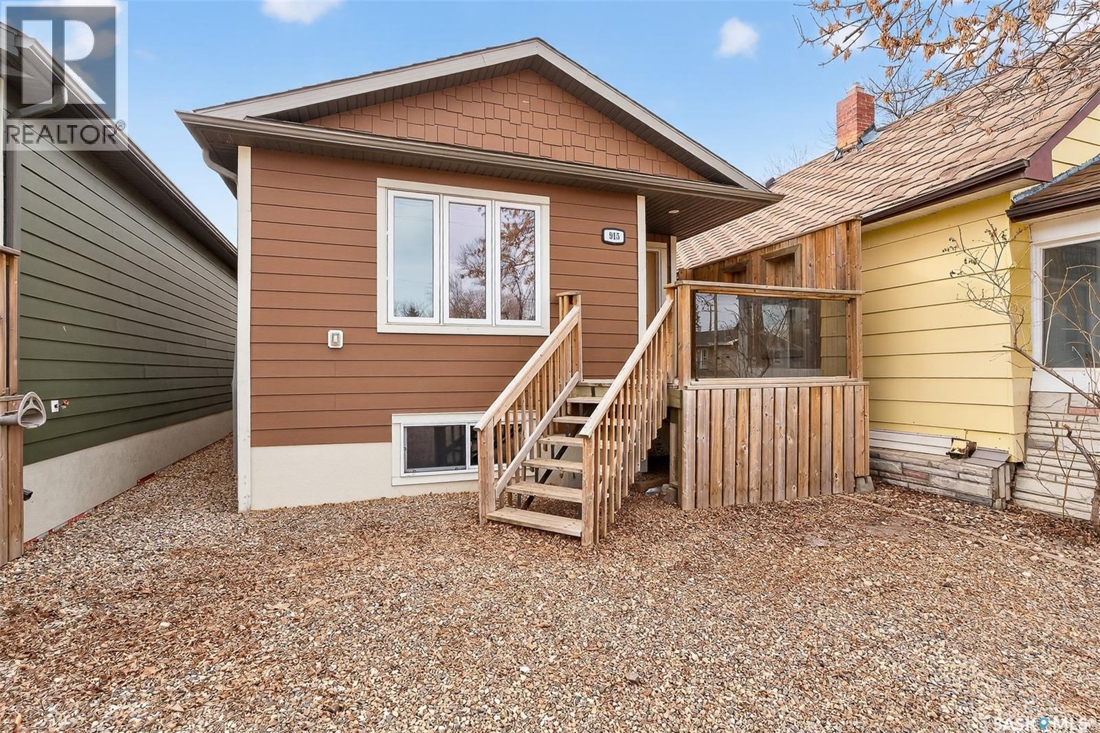 915 Athabasca Street E, Moose Jaw, Saskatchewan  S6H 0M8 - Photo 38 - SK033060