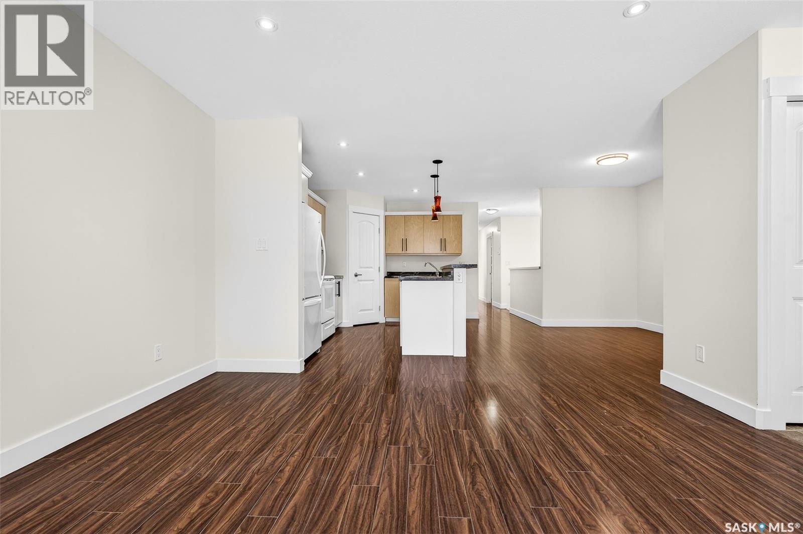 915 Athabasca Street E, Moose Jaw, Saskatchewan  S6H 0M8 - Photo 6 - SK033060