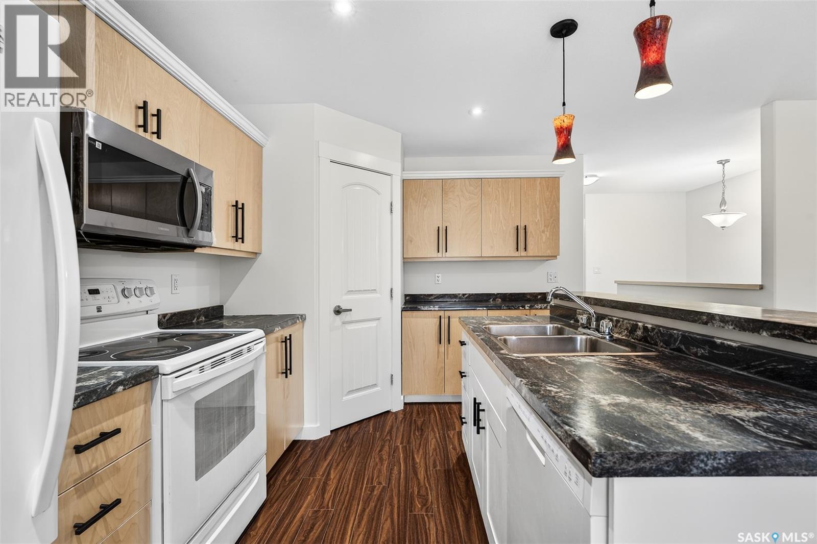 915 Athabasca Street E, Moose Jaw, Saskatchewan  S6H 0M8 - Photo 9 - SK033060