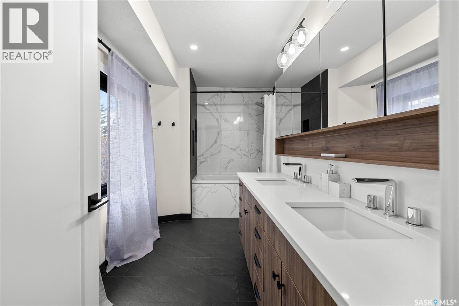 218 Rogers Road, Regina, Saskatchewan  S4S 7C4 - Photo 25 - SK033006