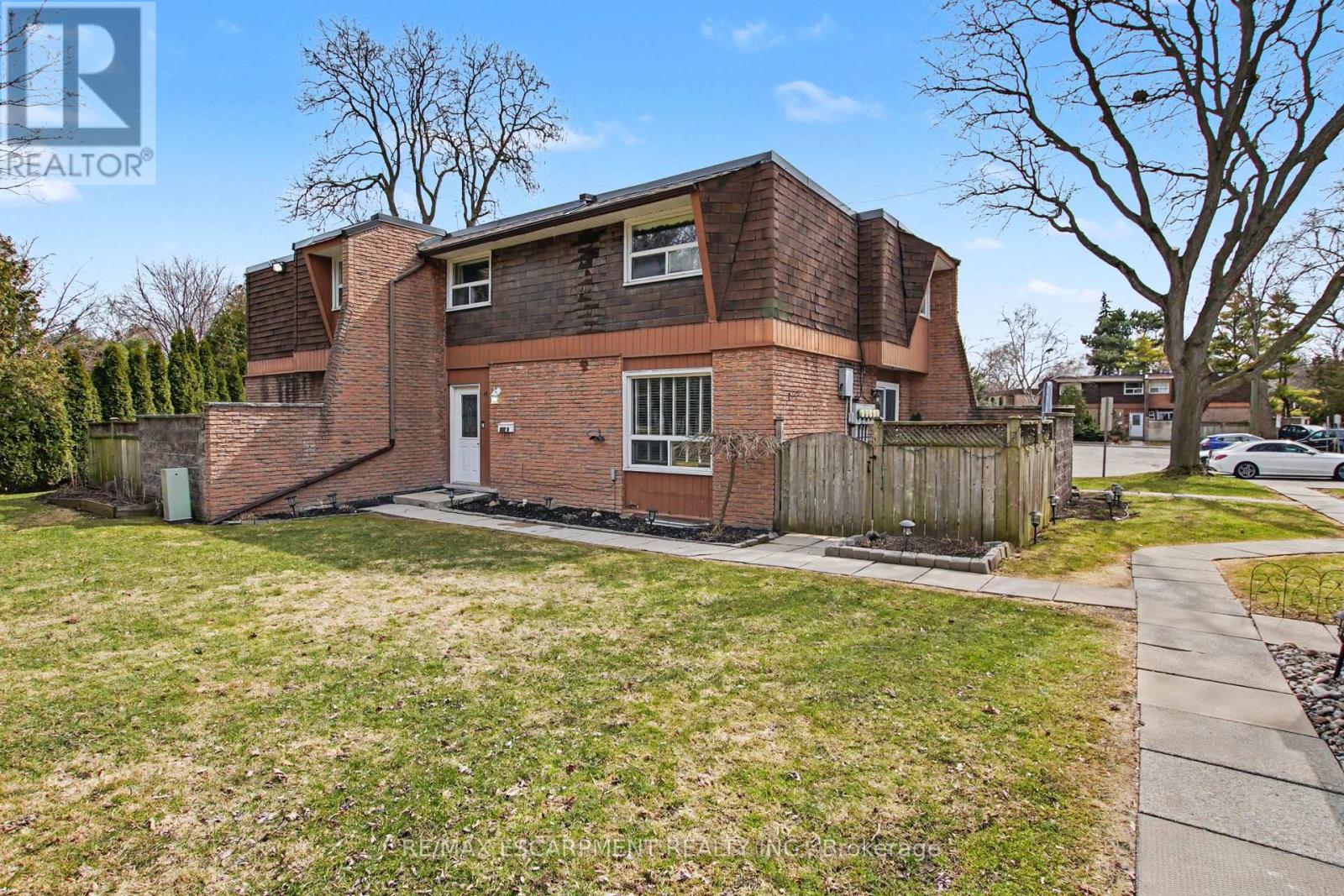 4 - 661 FRANCIS ROAD, Burlington, Ontario