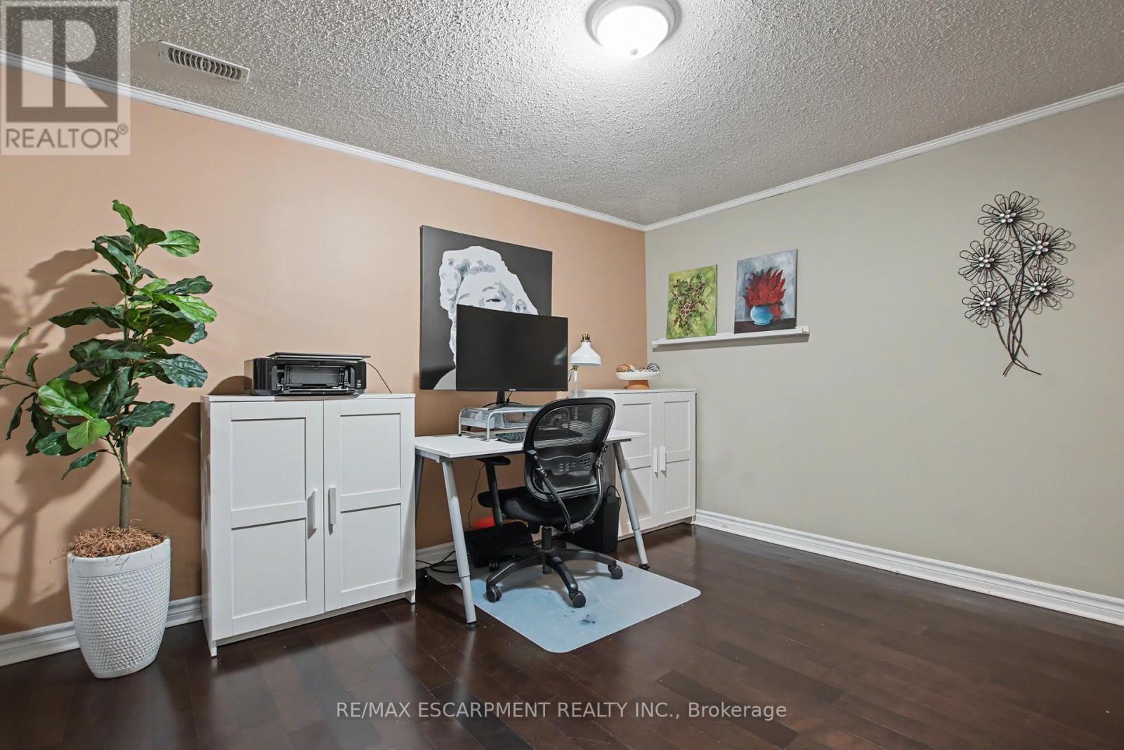 4 - 661 Francis Road, Burlington, Ontario  L7T 3X6 - Photo 18 - W12922708