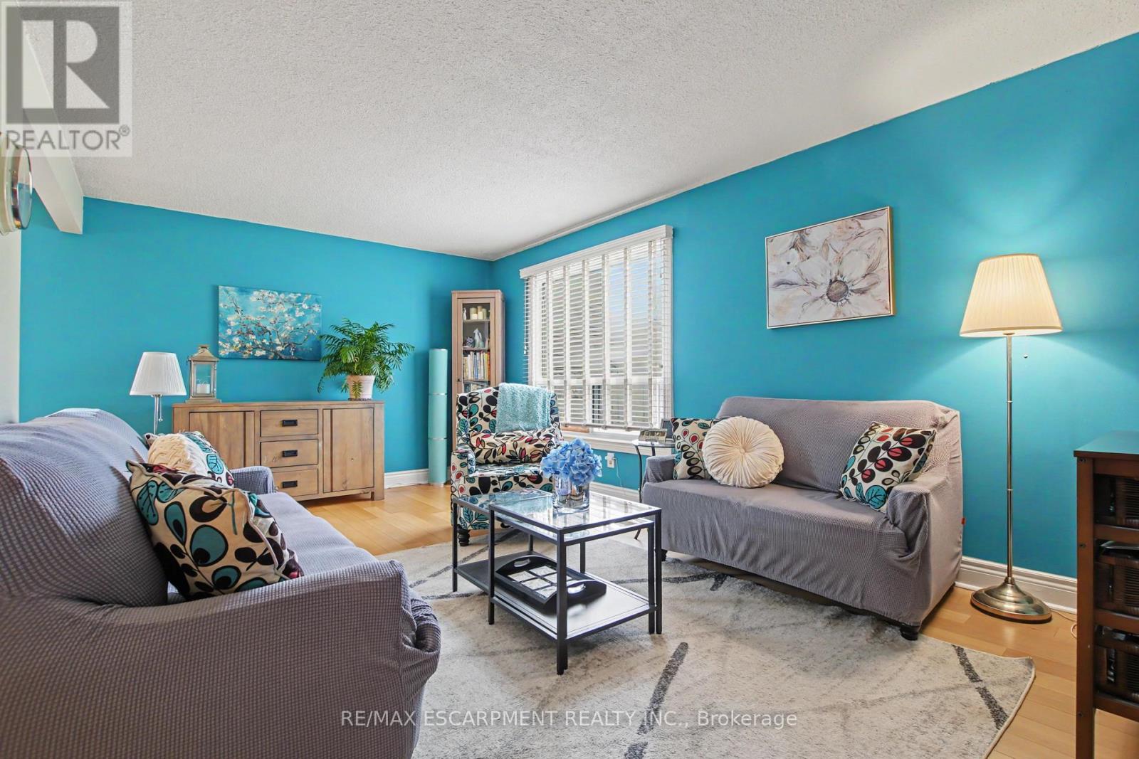 4 - 661 Francis Road, Burlington, Ontario  L7T 3X6 - Photo 4 - W12922708