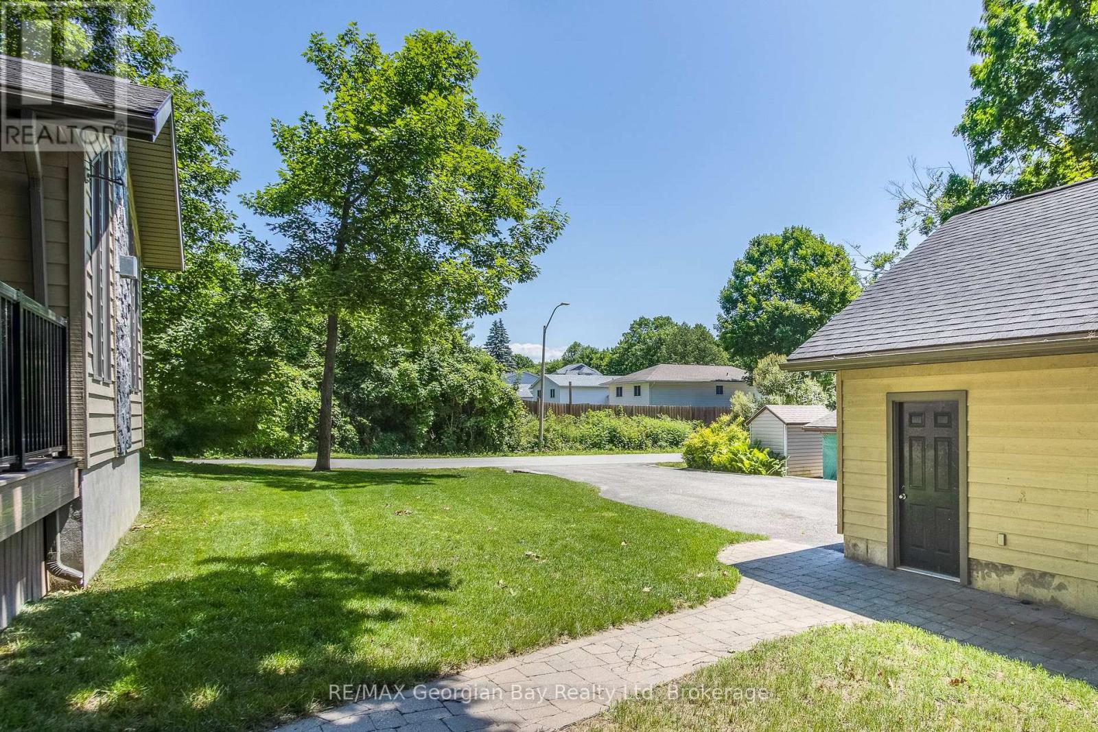 30 Brule Street, Penetanguishene, Ontario  L9M 1J1 - Photo 35 - S12485947