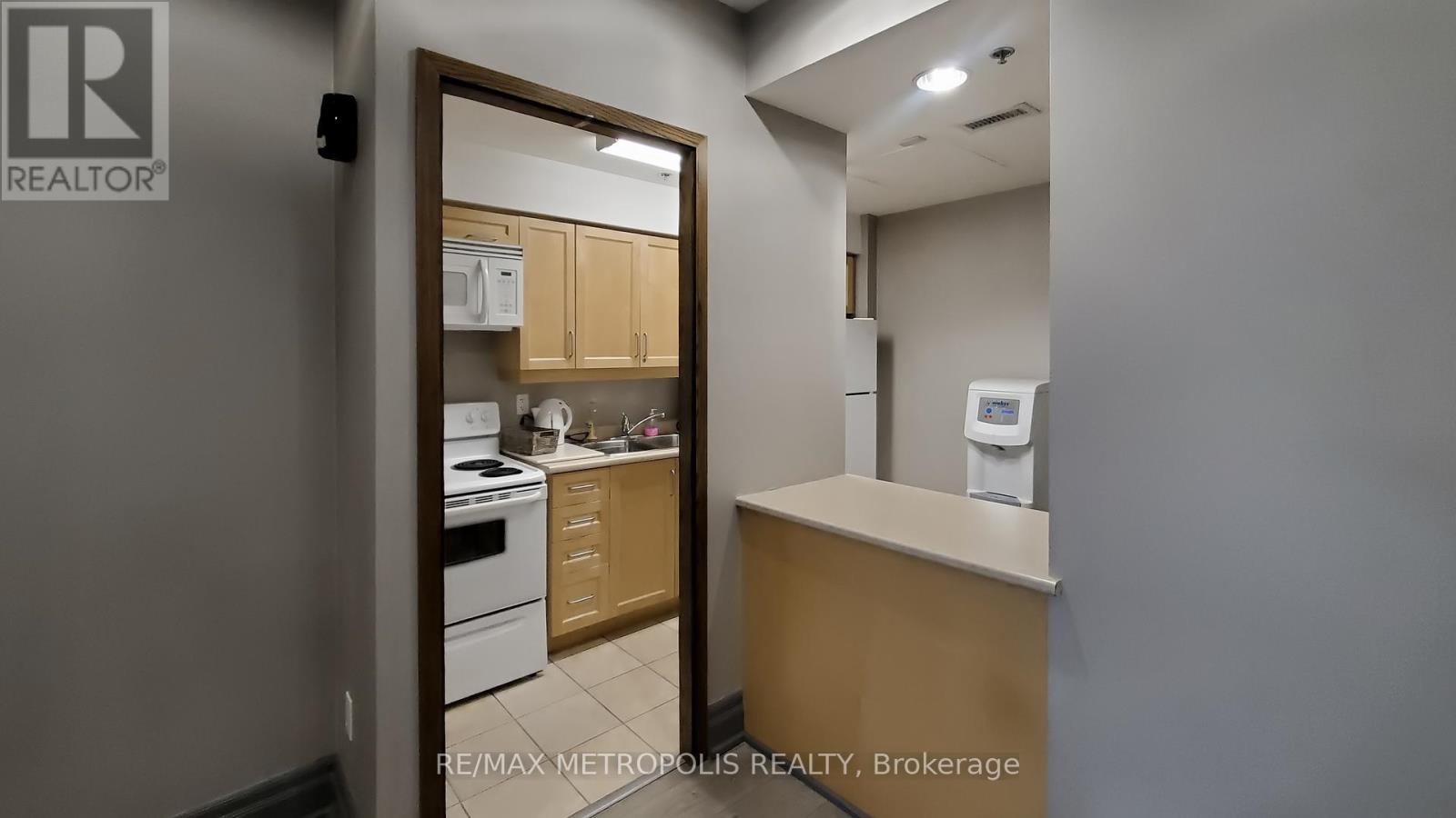 403 - 2772 Keele Street, Toronto, Ontario  M3M 0A3 - Photo 37 - W13003036