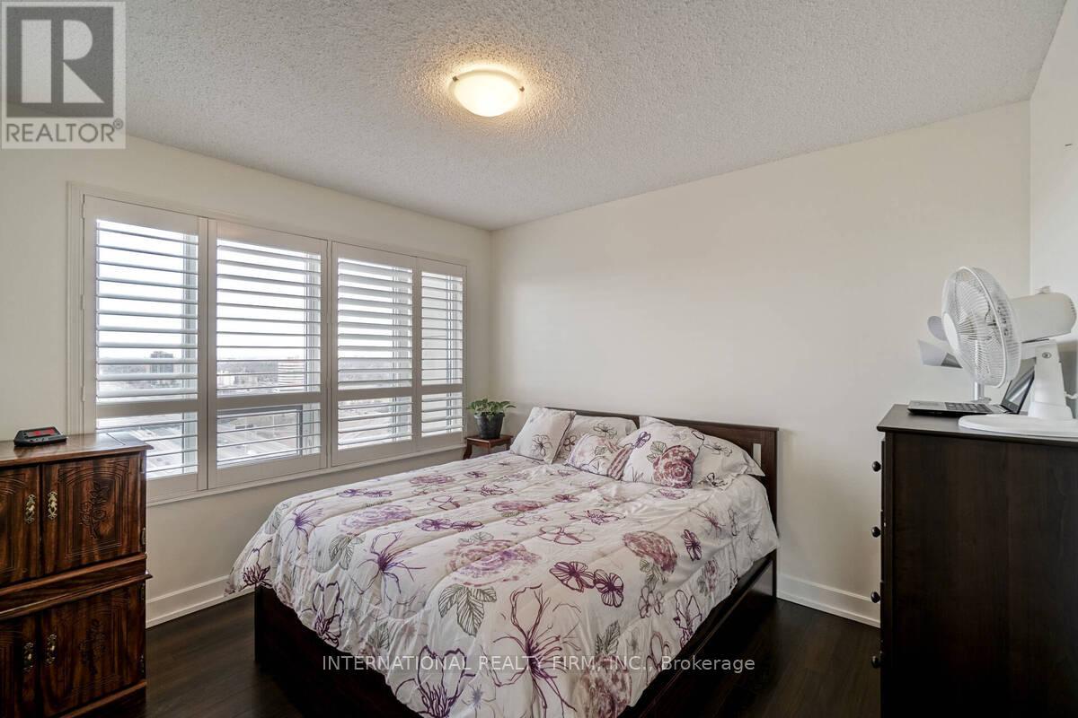 2222 - 2 Eva Road, Toronto, Ontario  M9C 0A9 - Photo 13 - W13006340