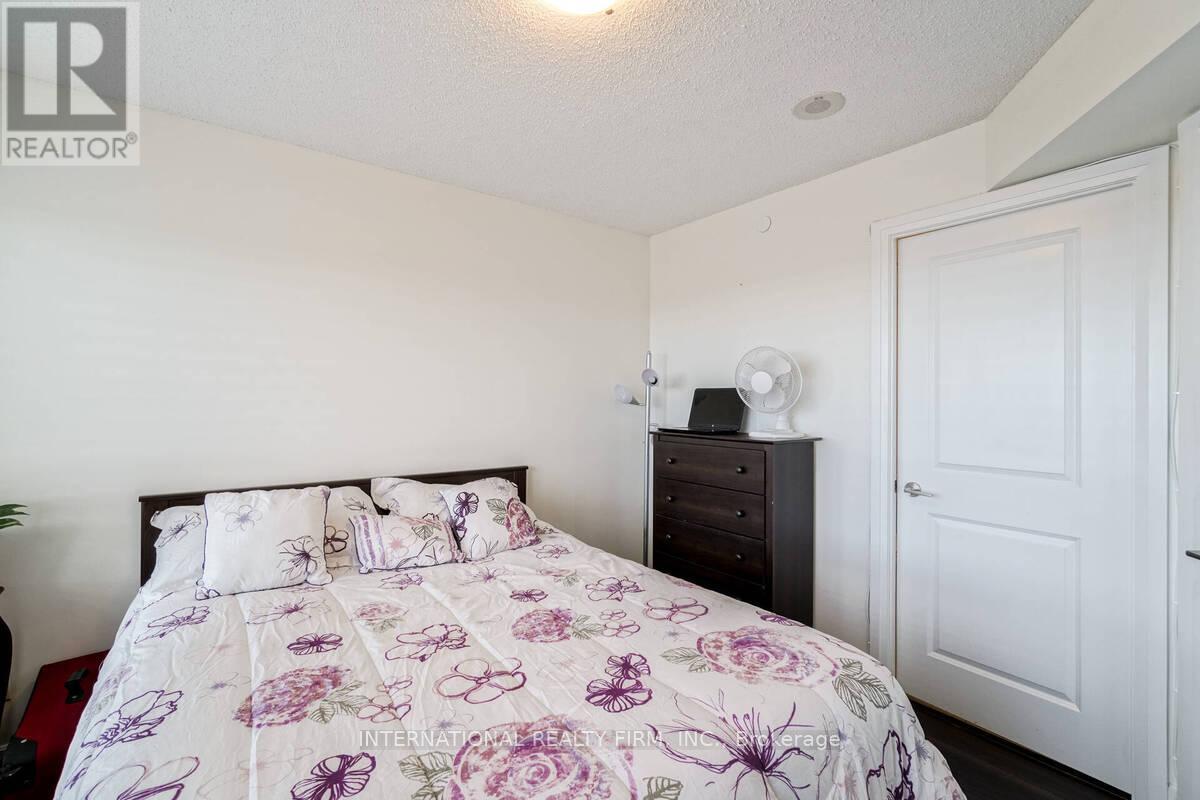 2222 - 2 Eva Road, Toronto, Ontario  M9C 0A9 - Photo 14 - W13006340