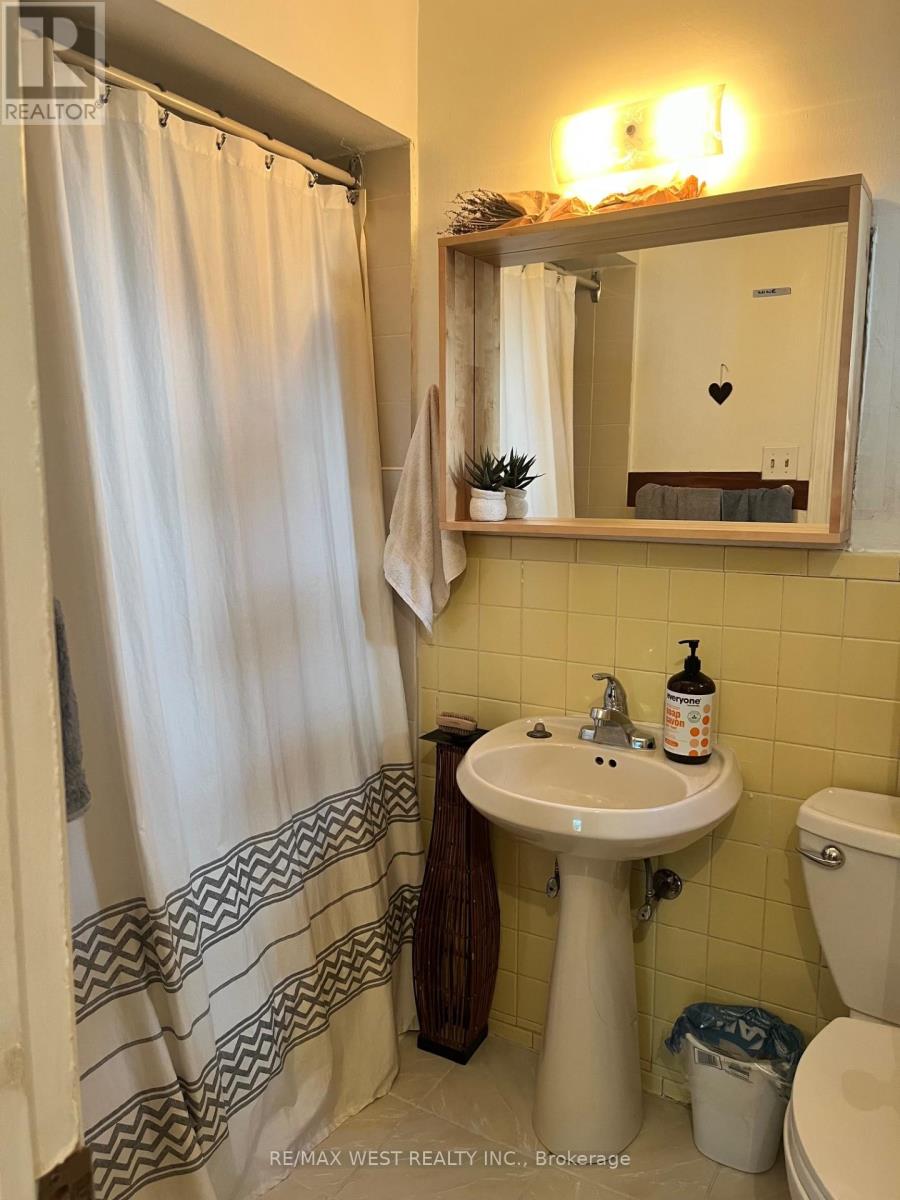 2 - 96 Springhurst Avenue, Toronto, Ontario  M6K 1C1 - Photo 13 - W13006342