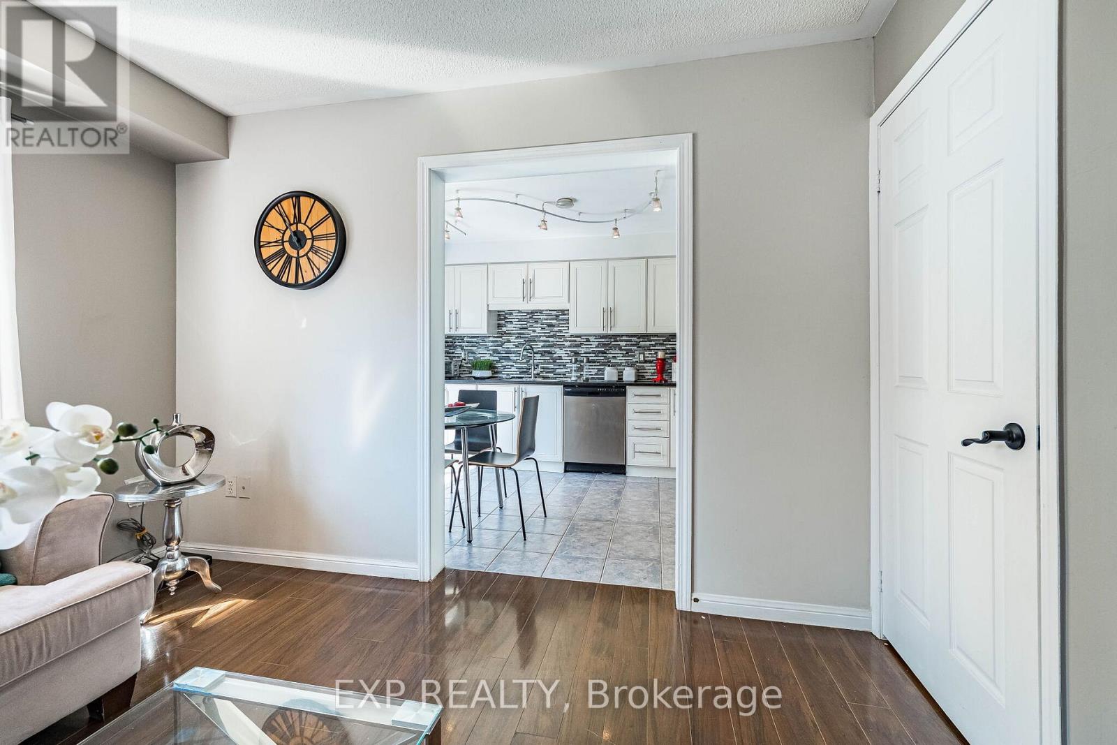 53 Sweetwood Circle, Brampton, Ontario  L7A 2X7 - Photo 12 - W13006352