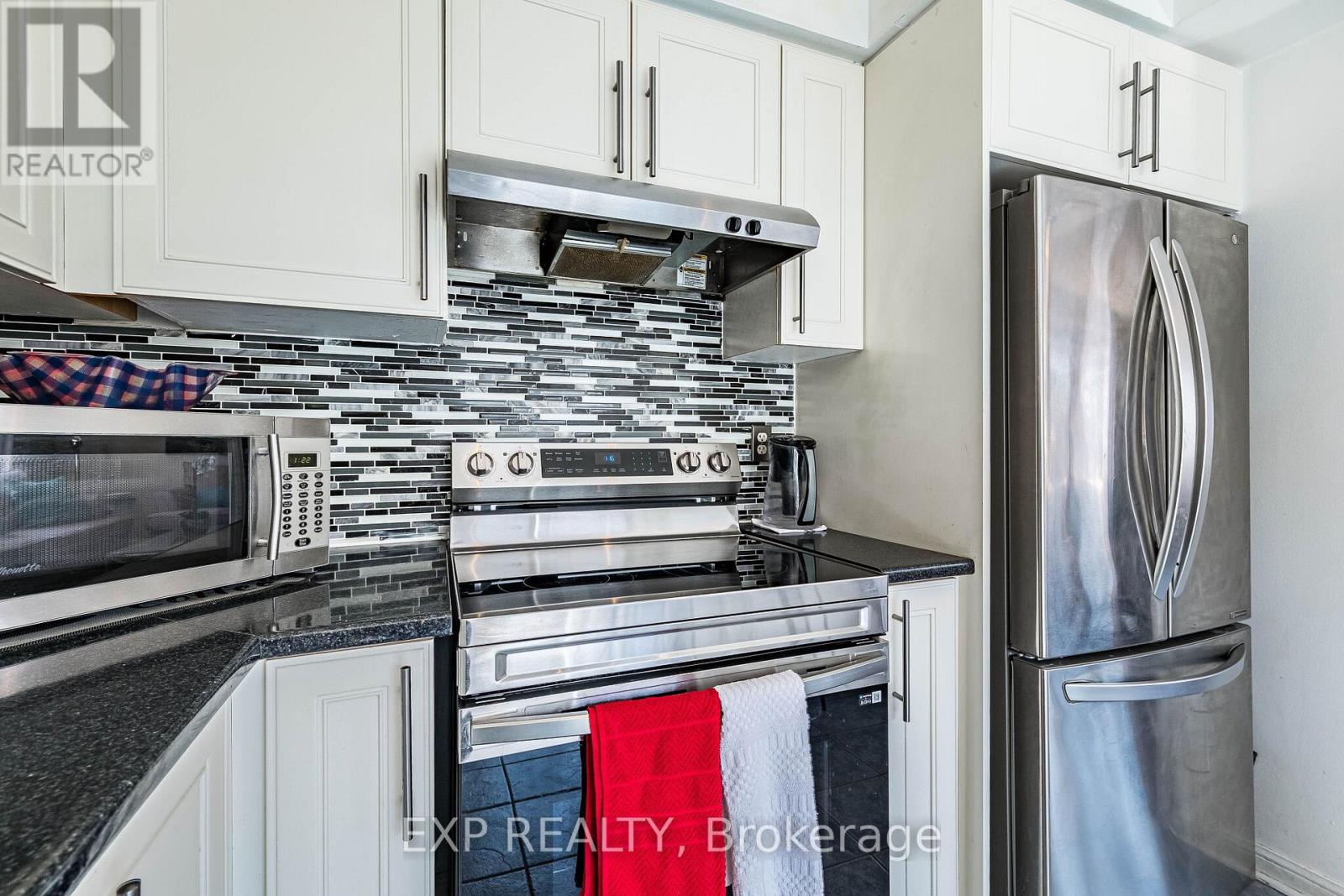 53 Sweetwood Circle, Brampton, Ontario  L7A 2X7 - Photo 16 - W13006352