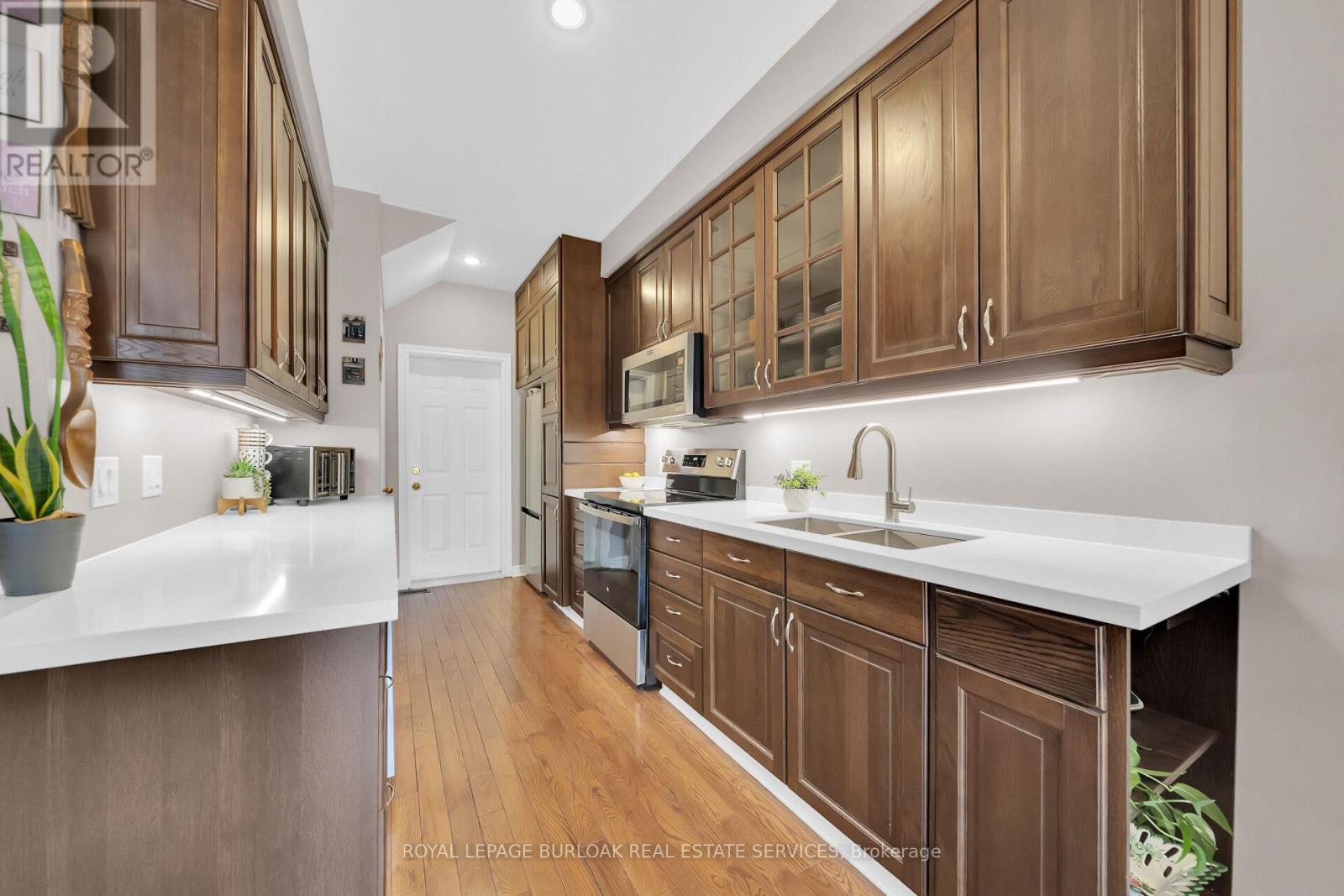 41 - 300 Ravineview Way, Oakville, Ontario  L6H 7J2 - Photo 16 - W13006362