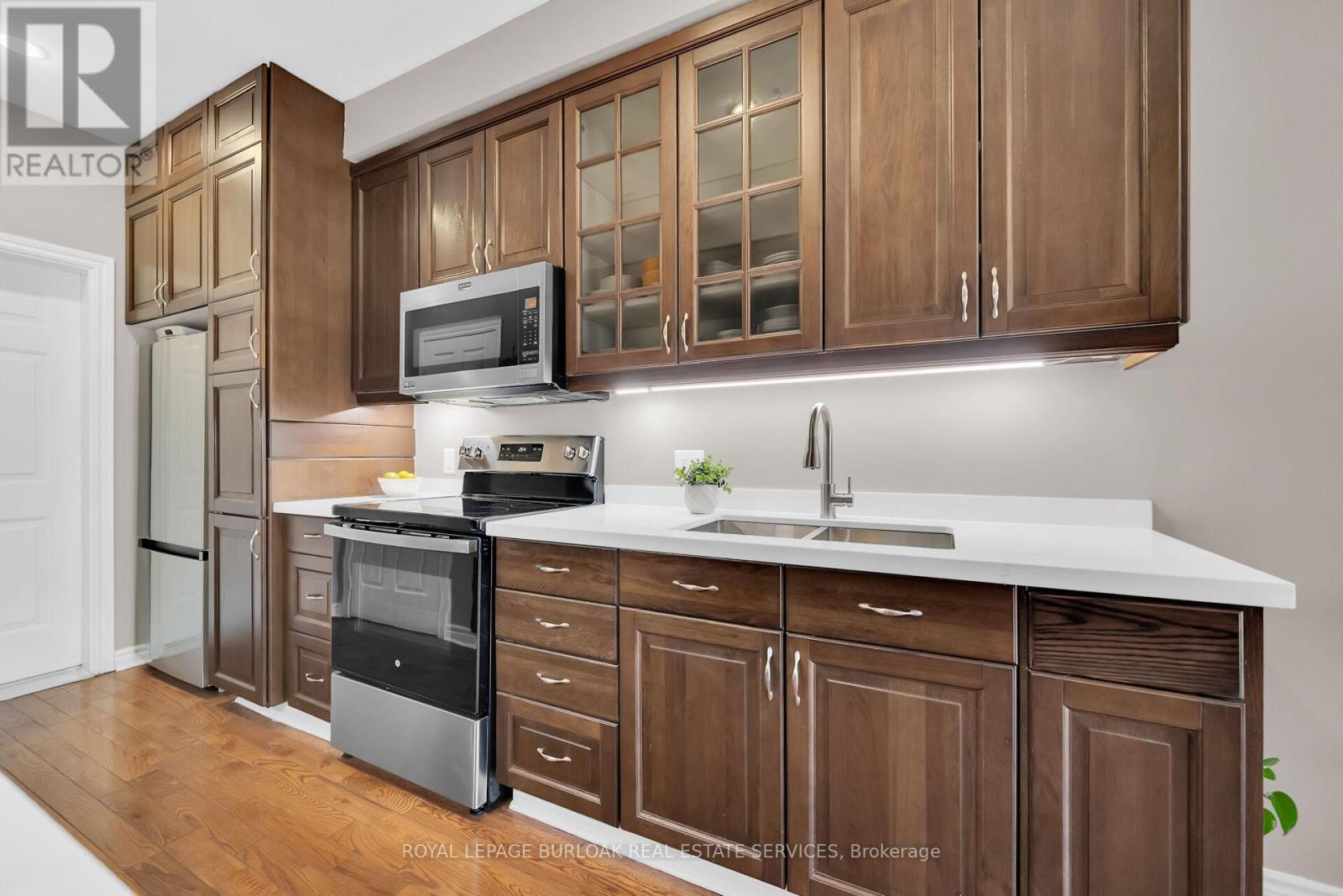 41 - 300 Ravineview Way, Oakville, Ontario  L6H 7J2 - Photo 19 - W13006362