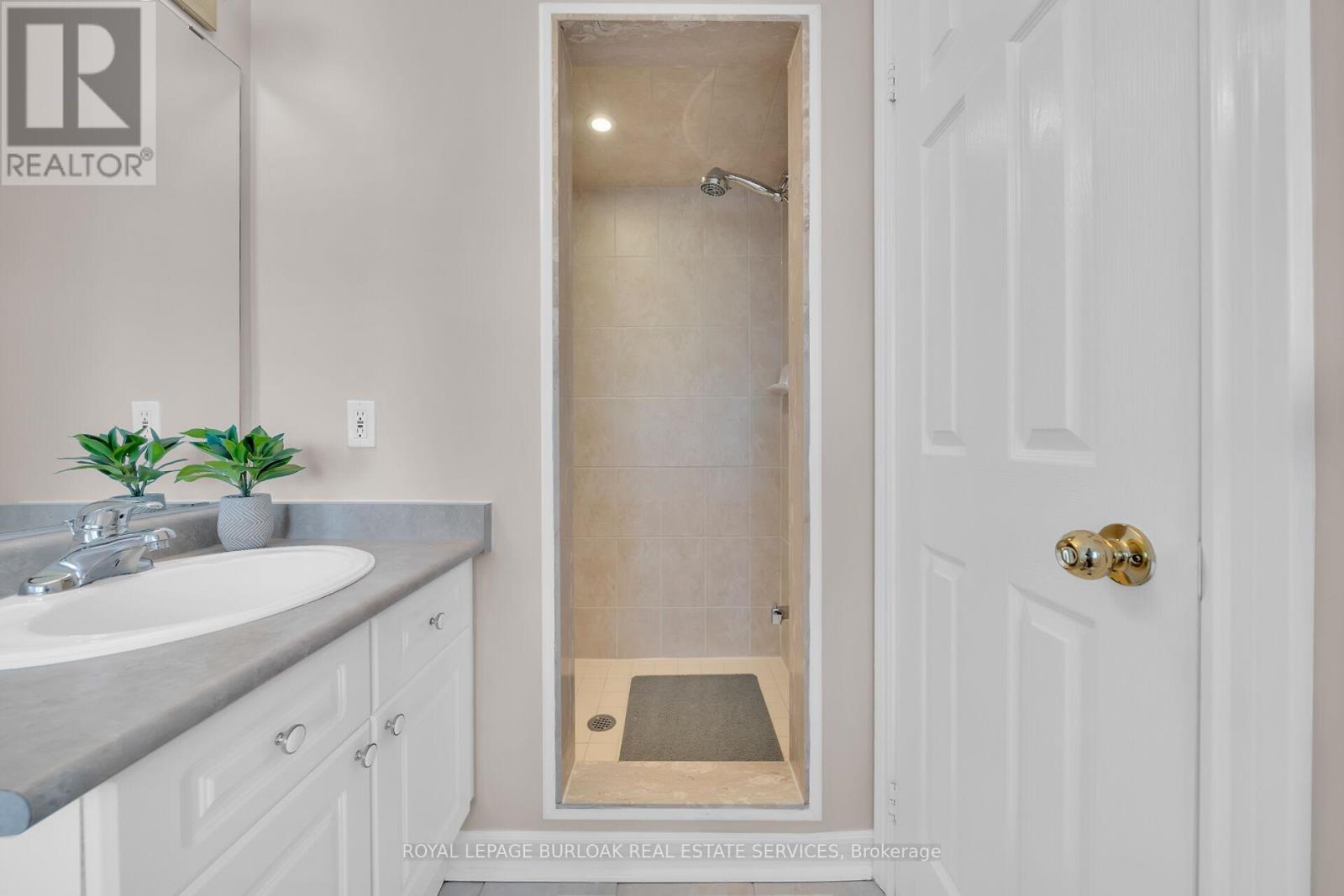 41 - 300 Ravineview Way, Oakville, Ontario  L6H 7J2 - Photo 30 - W13006362