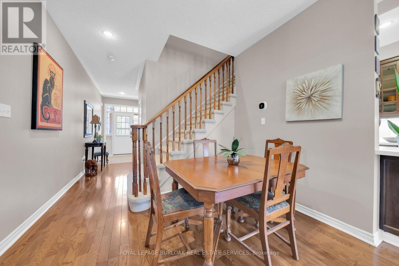 41 - 300 Ravineview Way, Oakville, Ontario  L6H 7J2 - Photo 8 - W13006362