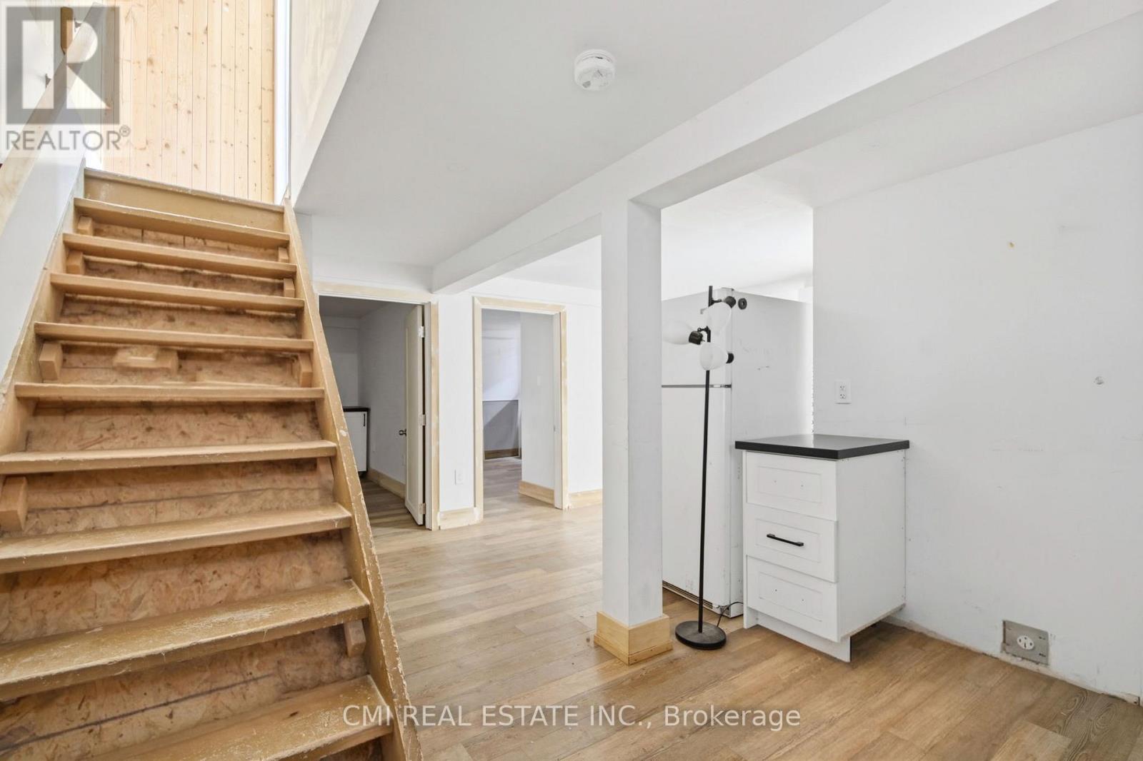 8 Huronia Court, Brampton, Ontario  L6S 2C7 - Photo 31 - W13006368