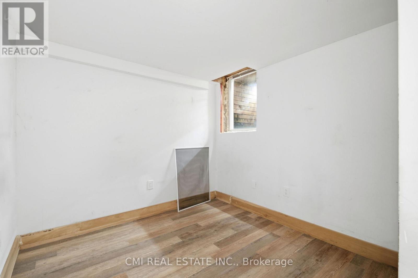 8 Huronia Court, Brampton, Ontario  L6S 2C7 - Photo 33 - W13006368